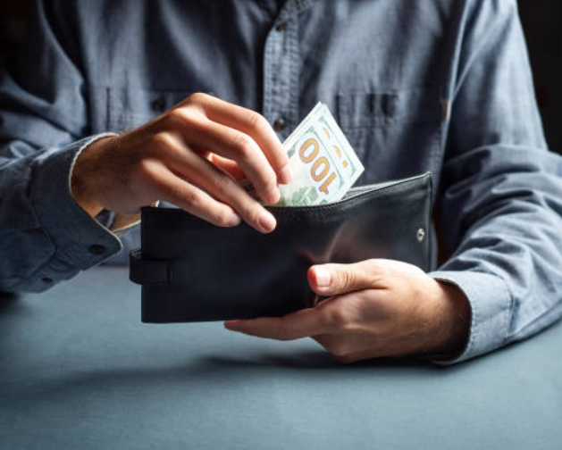 5 Easy-to-Use Tools to Help You Save Money This Year