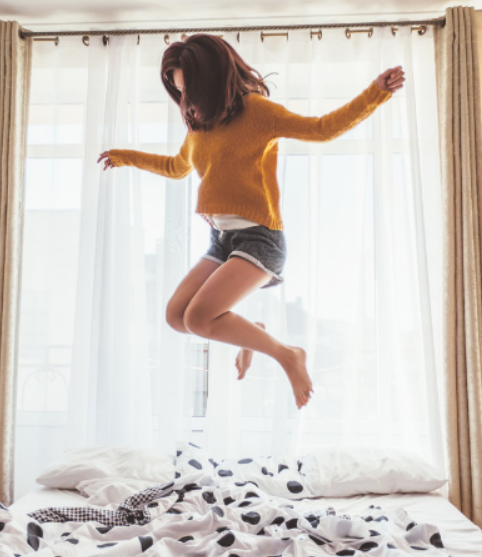 How to Master the Art of Waking Up Early: 10 Practical Tips